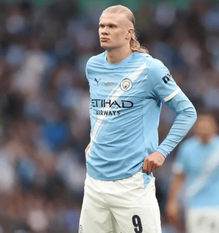 竞技宝电竞-哈兰德休赛期密访瓜迪奥拉御医，挪威主帅称原因保密|巴塞罗那|英格兰|埃尔林-哈兰德|索尔巴肯|太阳报_新浪体育_新浪新闻